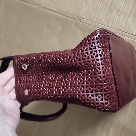 Kate Spade brown leather perforated purse - Picture 6 of 10